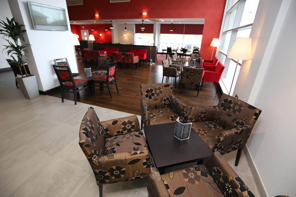 Hotel Ramada Wakefield Exterior foto